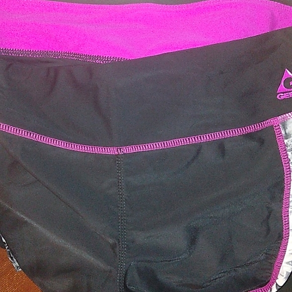 NWOT☆GERRY☆Ladies Moisture Wicking Athletic Slimming Compression Capri~Large~ - Picture 11 of 16